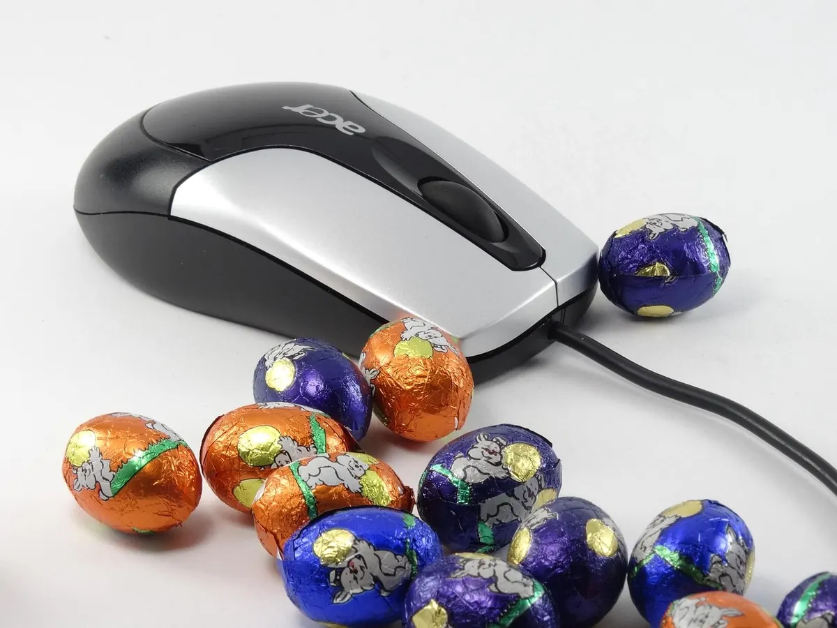 Seasonal Alert: Holiday Phishing Scams and Your Legal Obligations as an Employer